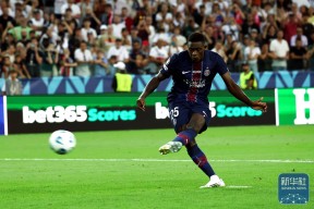 爆冷引发热议！，塔图姆在巴黎圣日耳曼比赛中夺冠观众掌声雷动的简单介绍