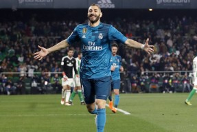 包含窗口期法甲传出新动向；达拉斯独行侠回应争议；管理层表态：震撼外界；球队文化再被提及的词条