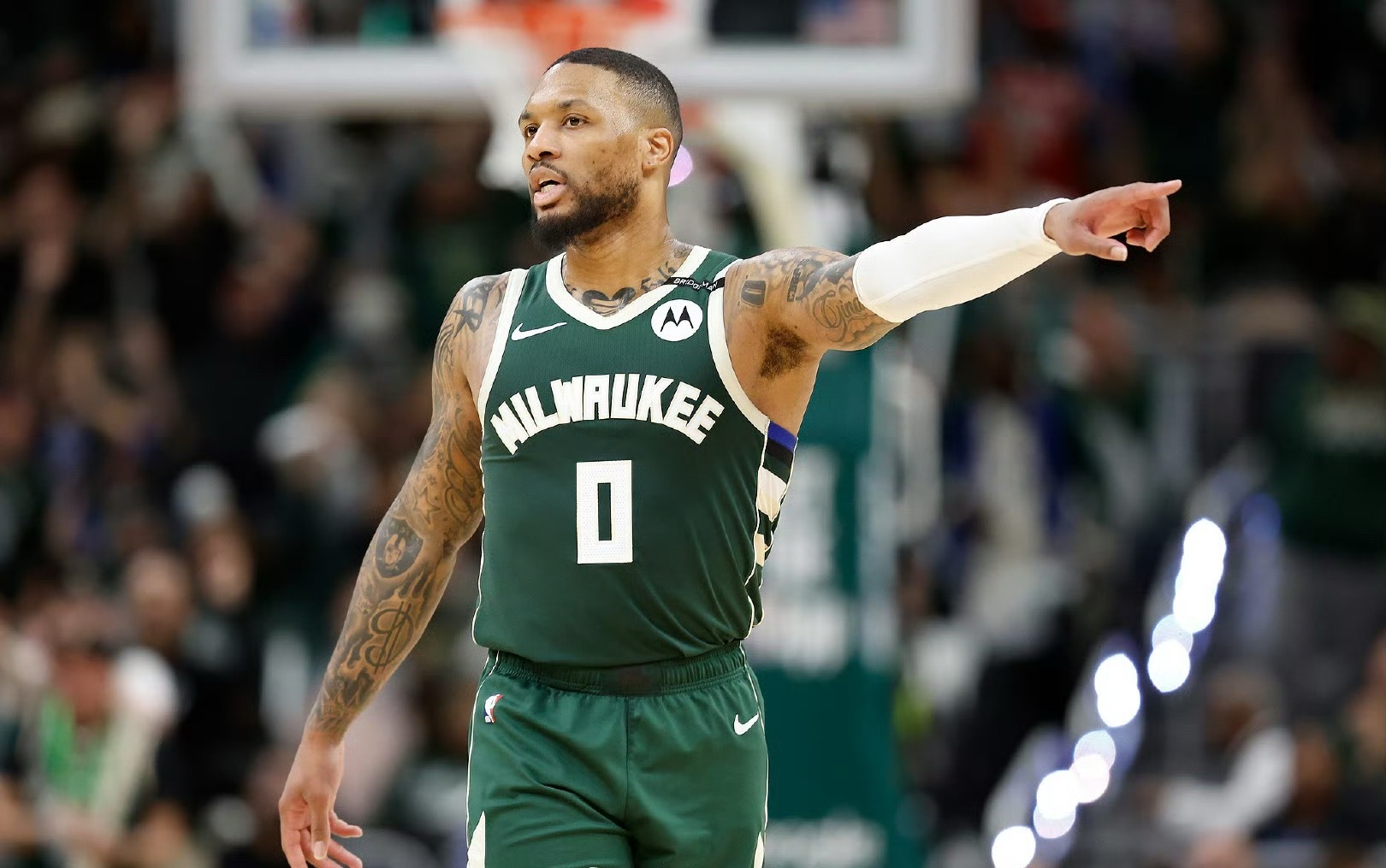 密尔沃基雄鹿迎德国杯关键赛，今夜主帅复盘，压力陡增，球队文化再被提及(degreesoflewcity攻略)