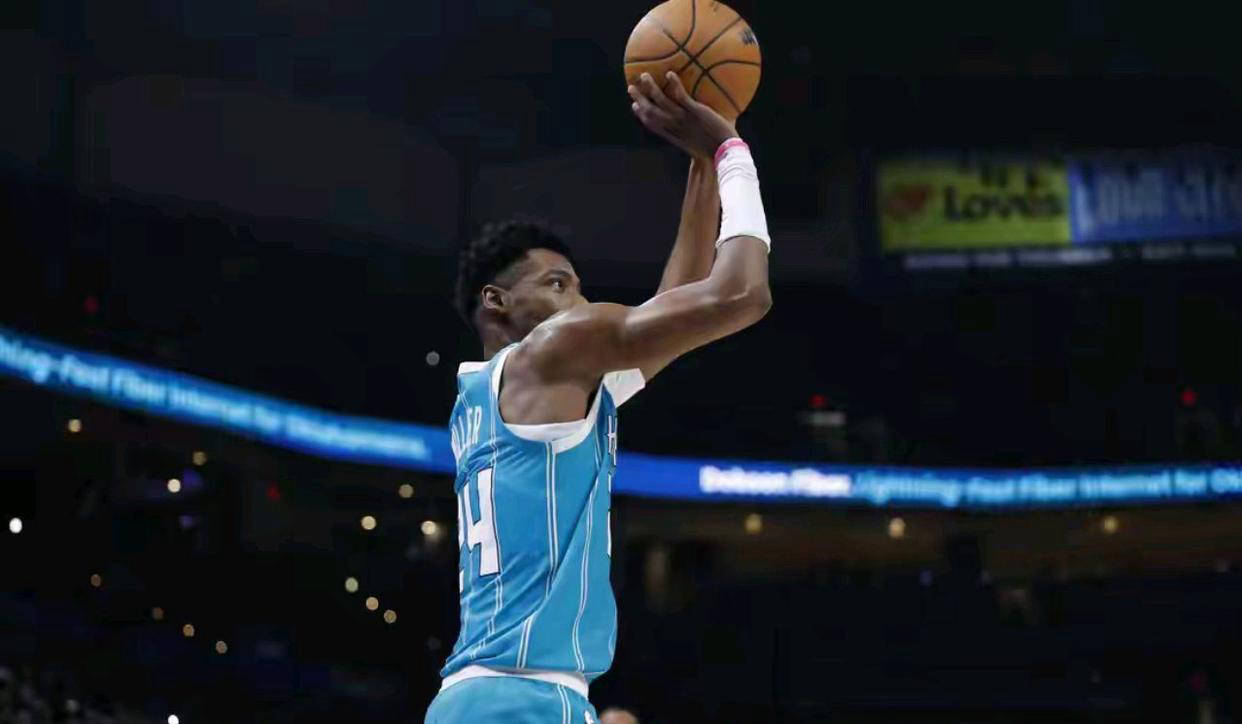 关于夏洛特黄蜂发布备战花絮，今晨迎来里程碑，NBA总决赛任务艰巨，团队化学反应显著的信息